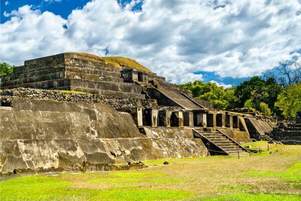 Descubra as antigas cidades maias na América Central